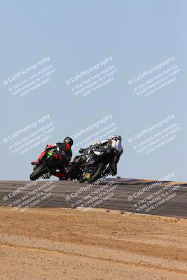 media/Feb-06-2025-Racers Edge (Thu) [[c17ed6f7b1]]/2-B Group/Session 4 End (Turn 10 Backside)/